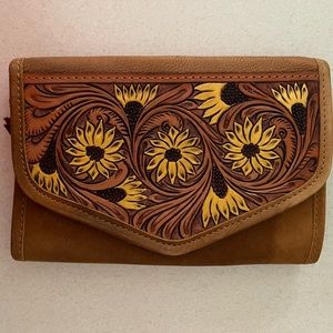 NWT LEATHER JEWELRY TRAVEL CASE